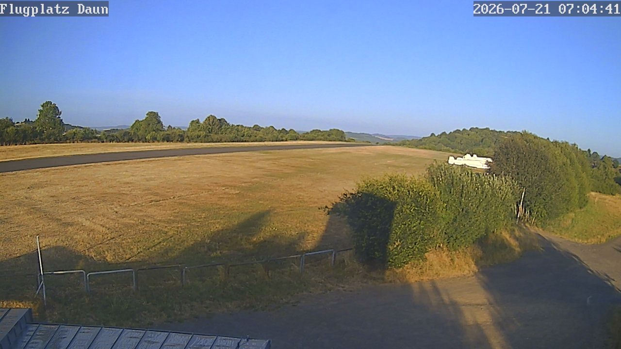 Archiv Foto Webcam Daun - Flugplatz