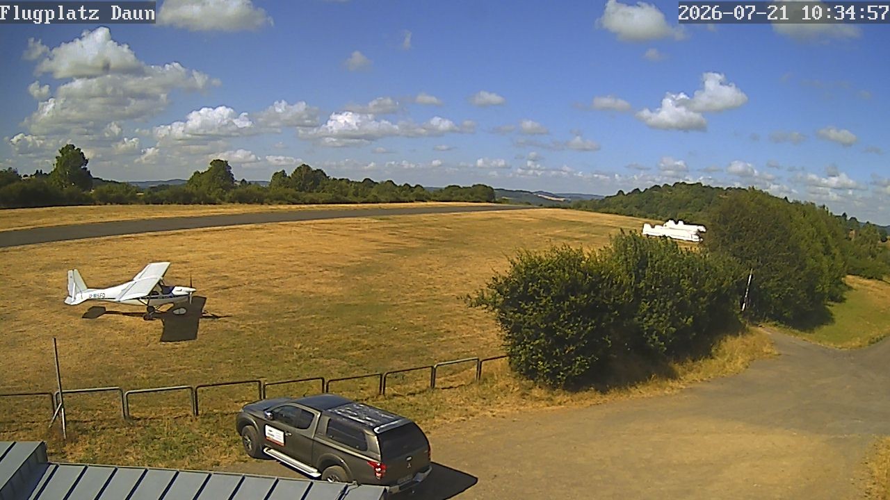 Archiv Foto Webcam Daun - Flugplatz