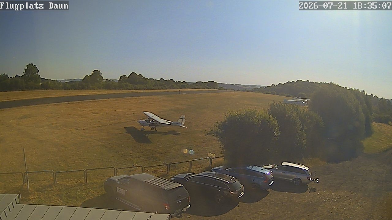 Archiv Foto Webcam Daun - Flugplatz