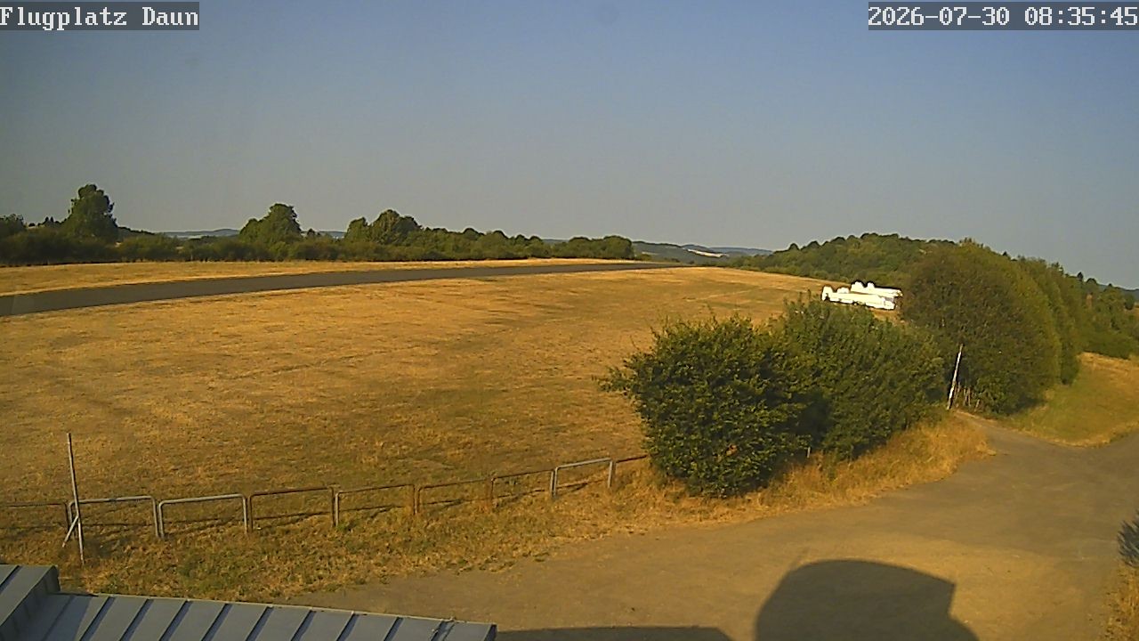 Archived image Webcam Daun, Airfield