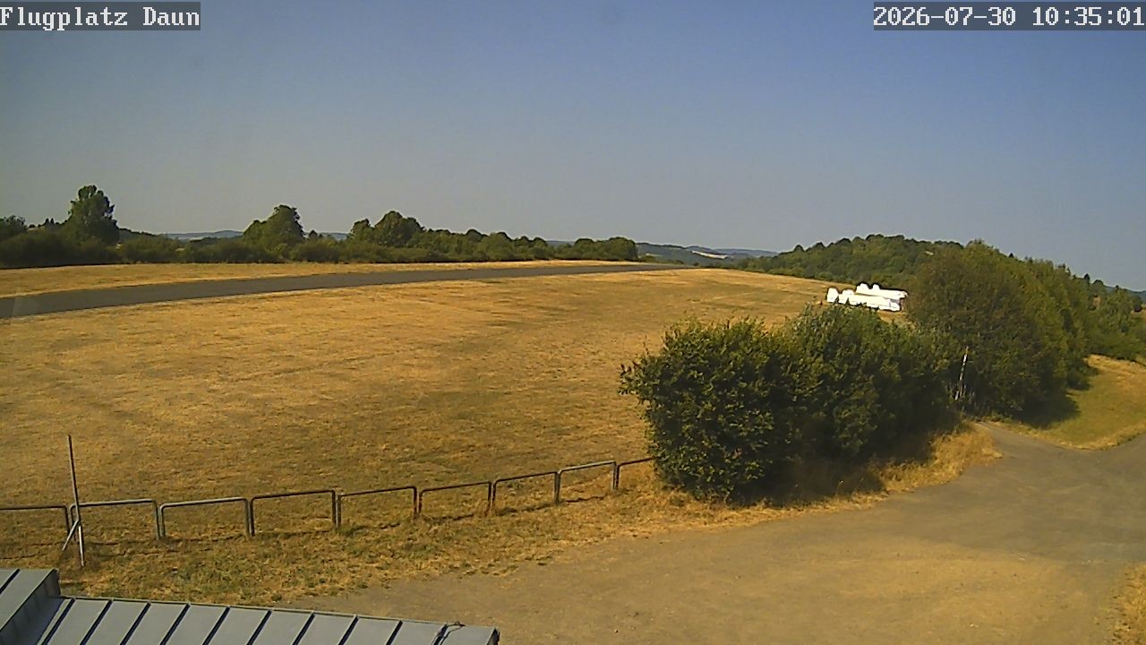 Archived image Webcam Daun, Airfield