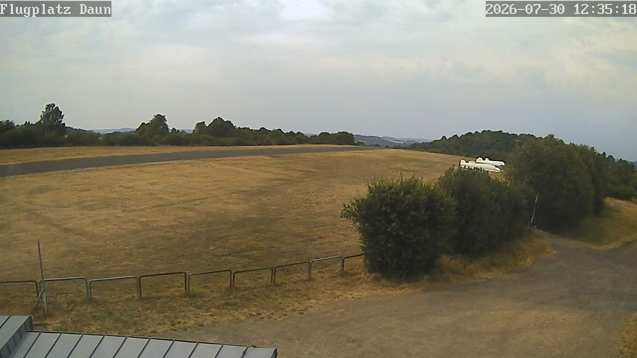 Archived image Webcam Daun, Airfield