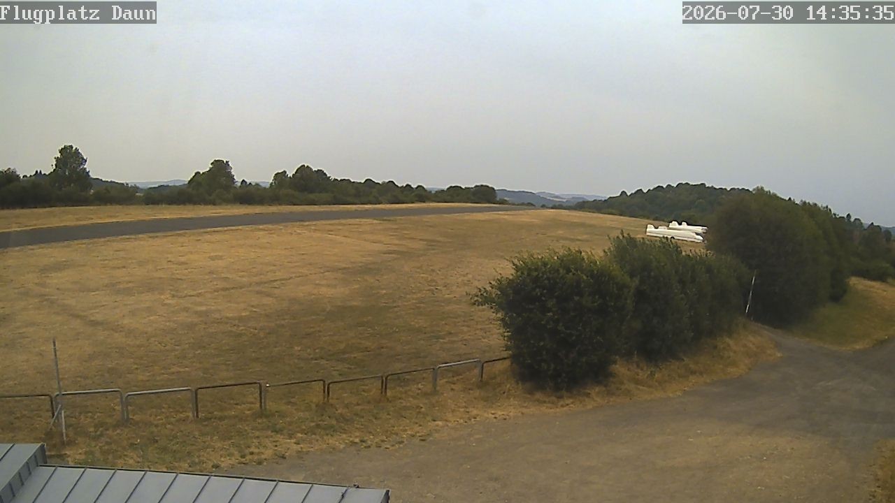 Archived image Webcam Daun, Airfield