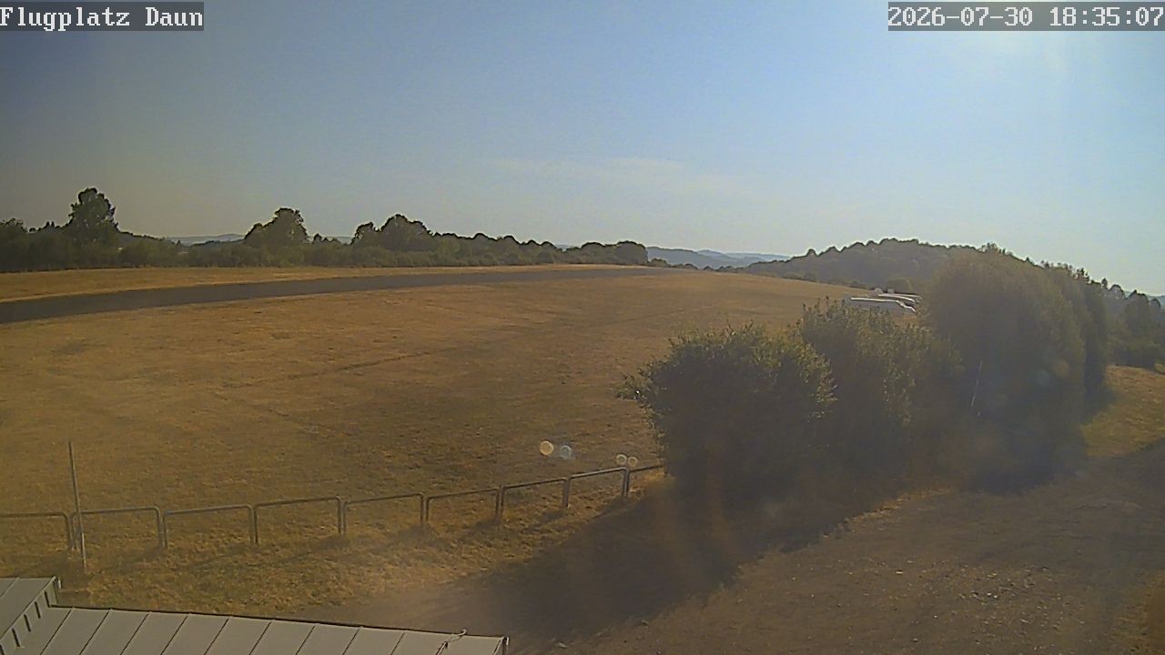 Archived image Webcam Daun, Airfield