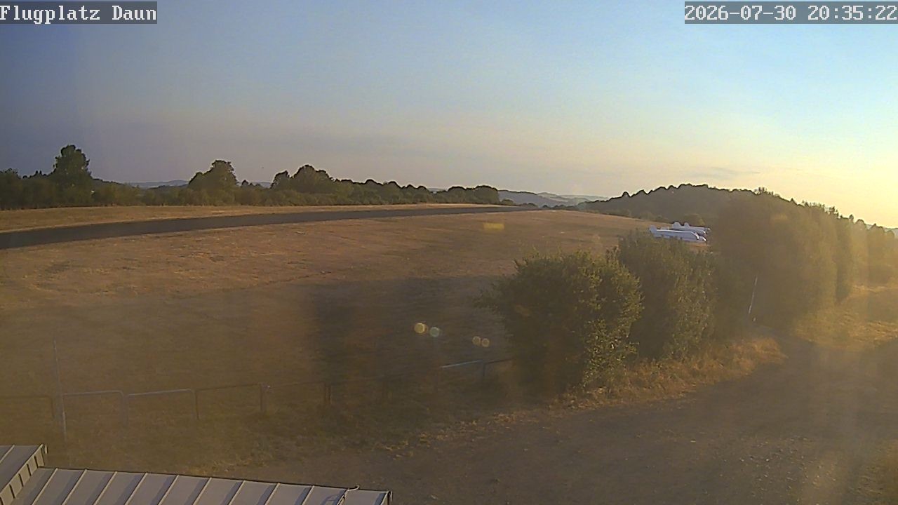 Archived image Webcam Daun, Airfield