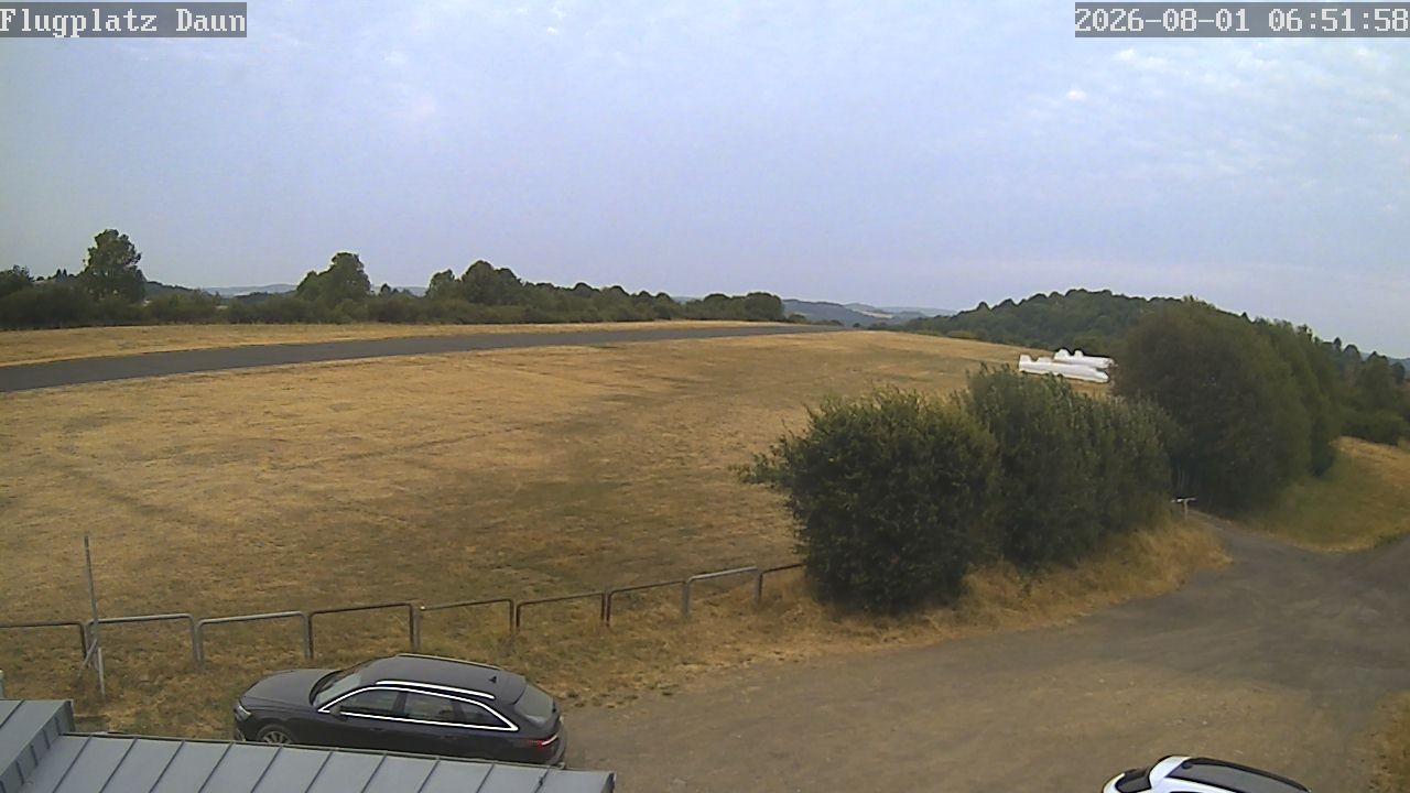 Archiv Foto Webcam Daun - Flugplatz