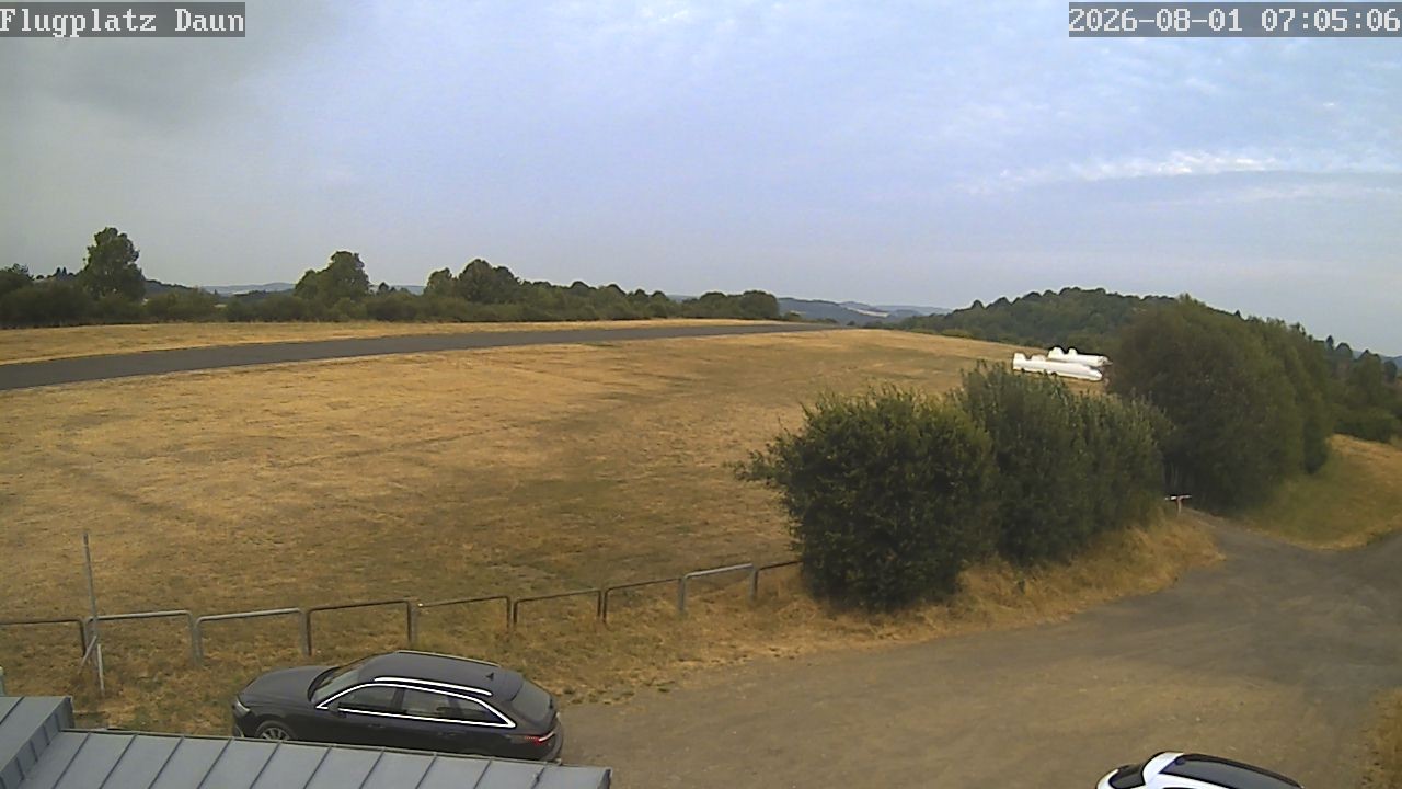Archiv Foto Webcam Daun - Flugplatz