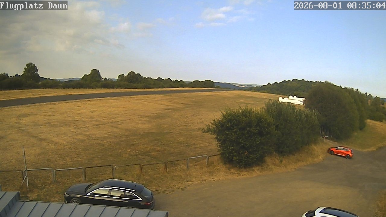 Archiv Foto Webcam Daun - Flugplatz
