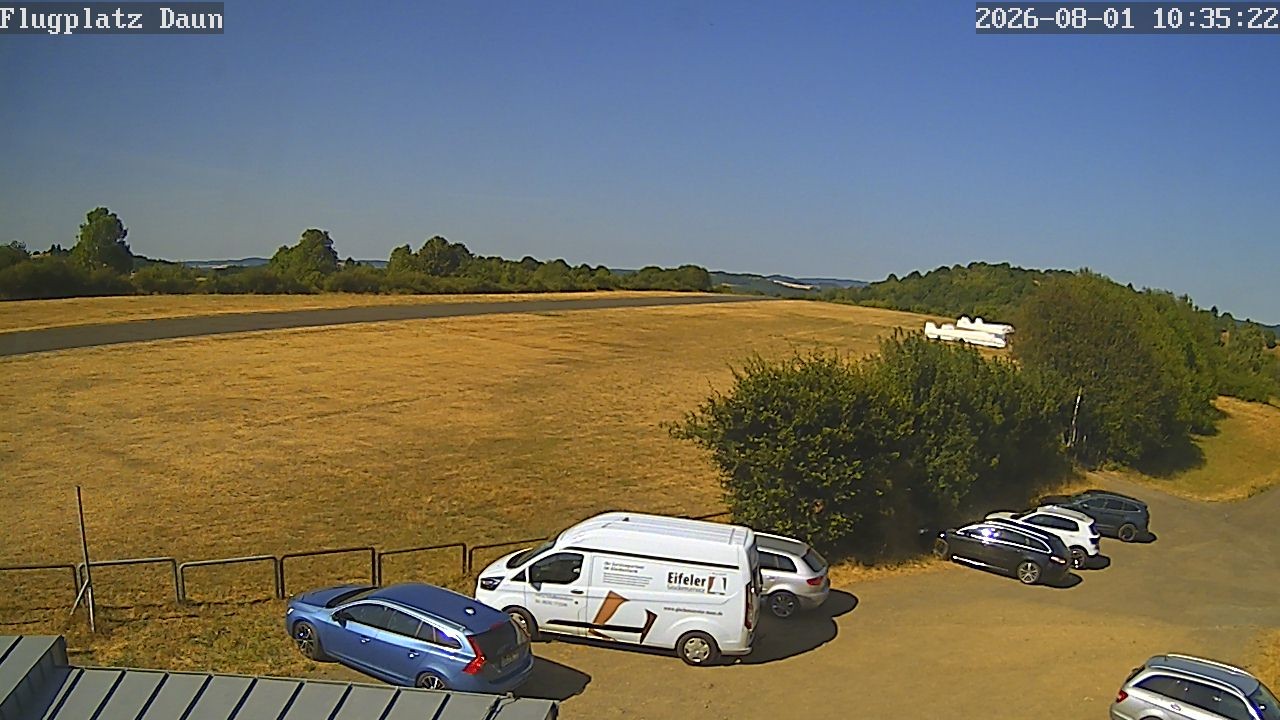Archiv Foto Webcam Daun - Flugplatz