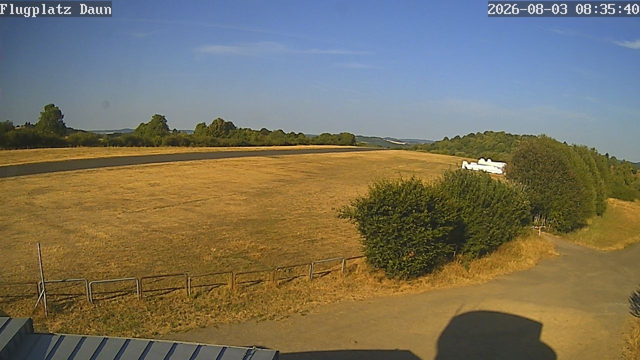 Archiv Foto Webcam Daun - Flugplatz