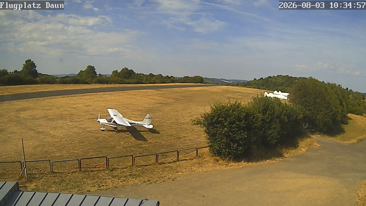 Archiv Foto Webcam Daun - Flugplatz