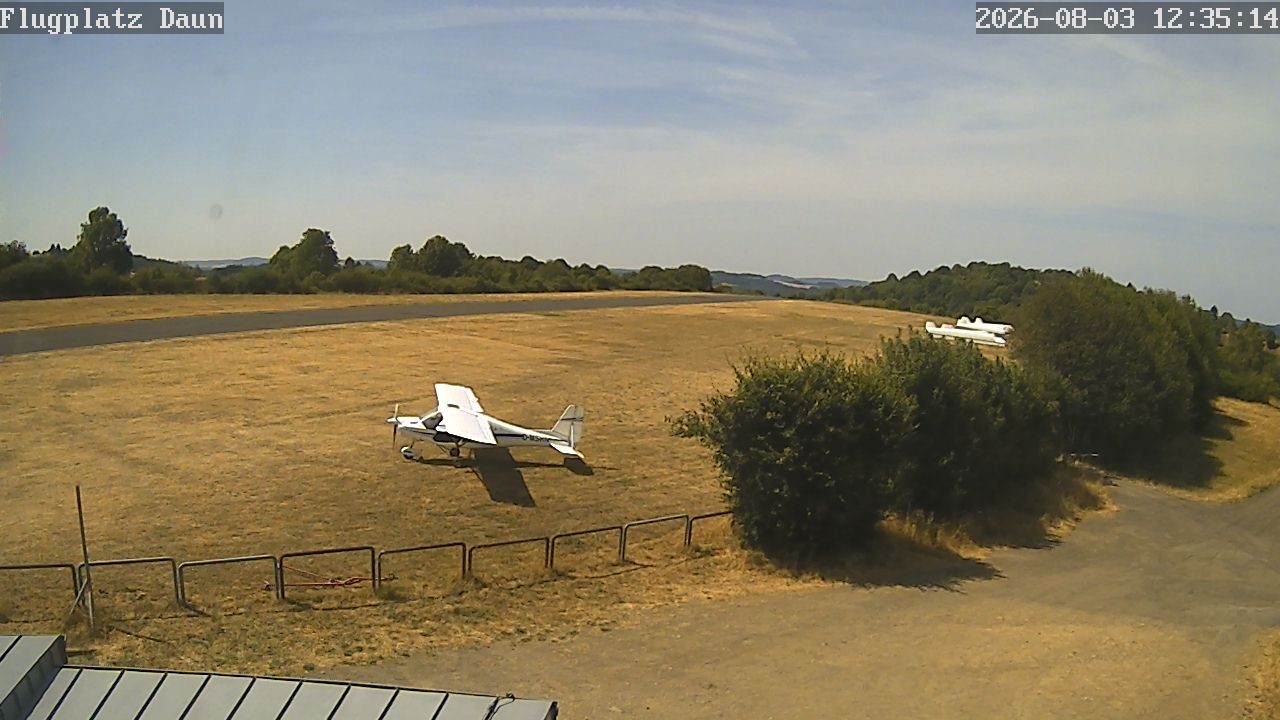 Archiv Foto Webcam Daun - Flugplatz