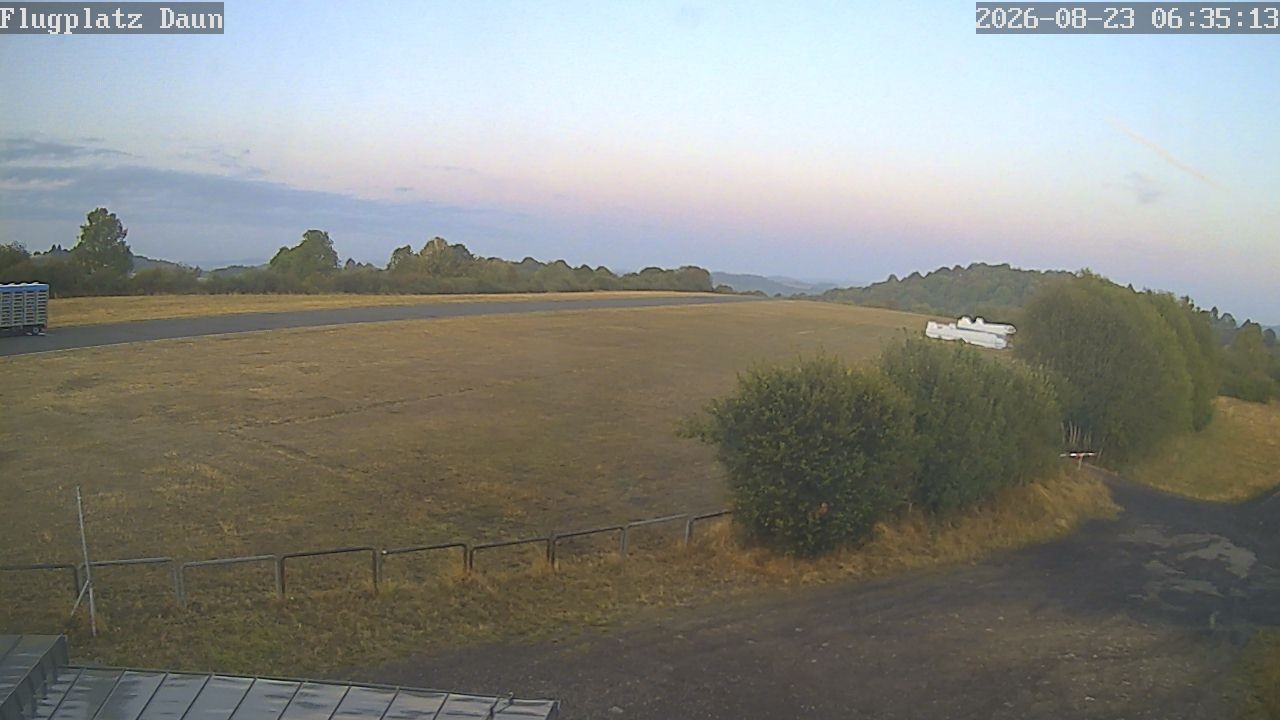 Archived image Webcam Daun, Airfield