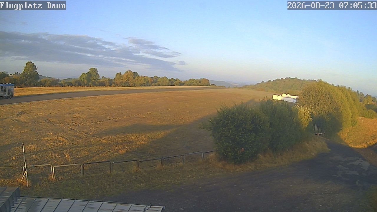 Archived image Webcam Daun, Airfield