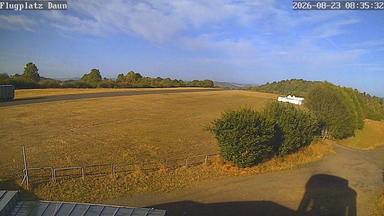 Archived image Webcam Daun, Airfield