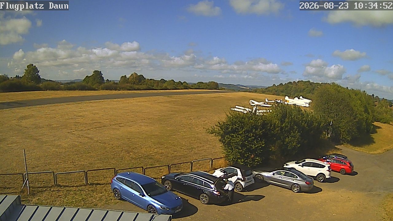 Archived image Webcam Daun, Airfield