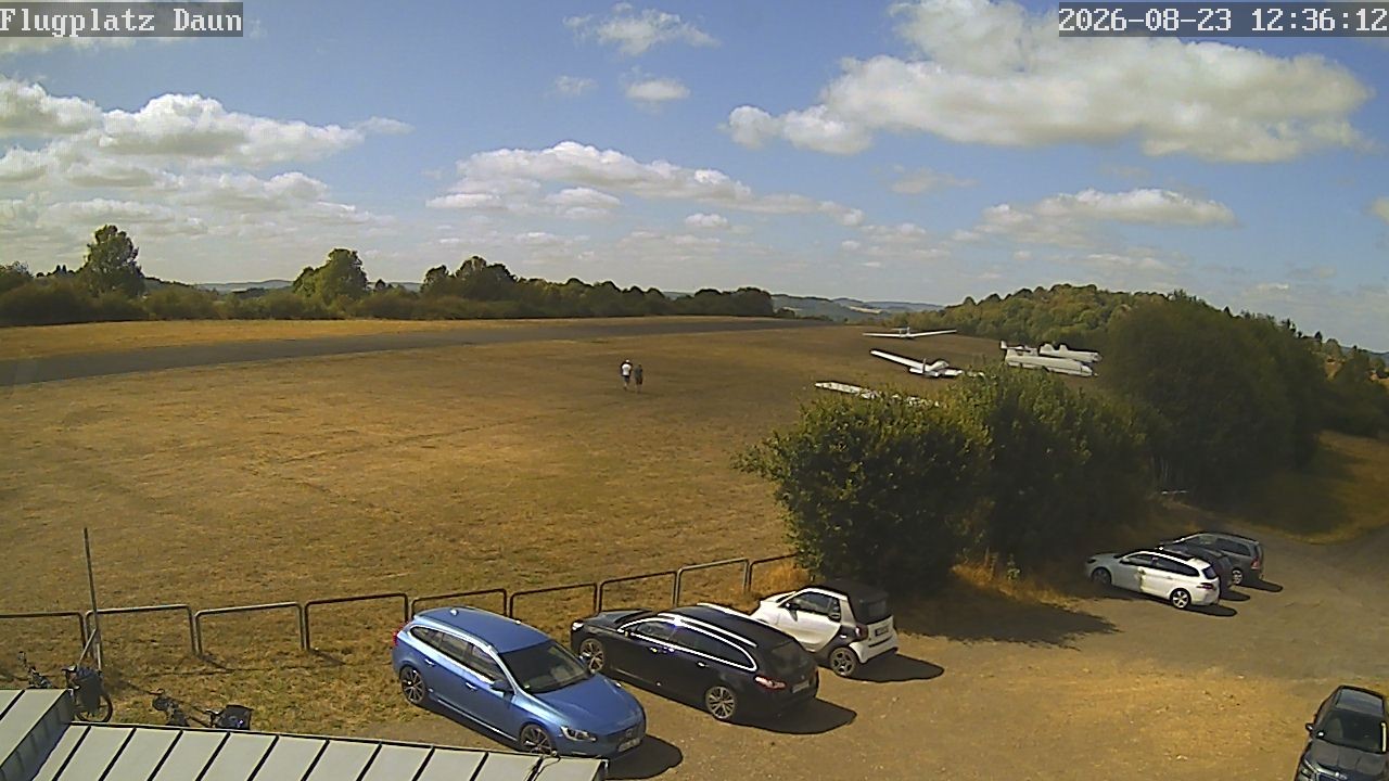Archived image Webcam Daun, Airfield