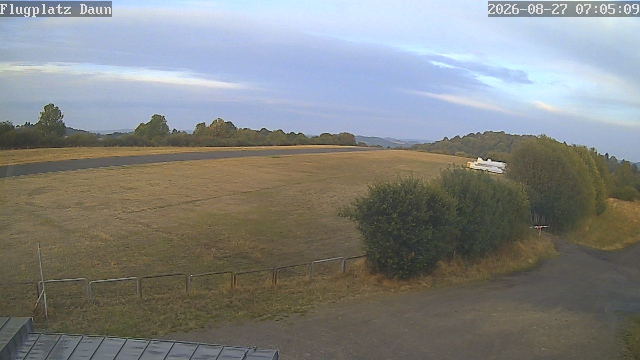 Archived image Webcam Daun, Airfield