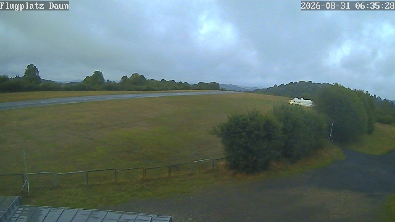 Archiv Foto Webcam Daun - Flugplatz