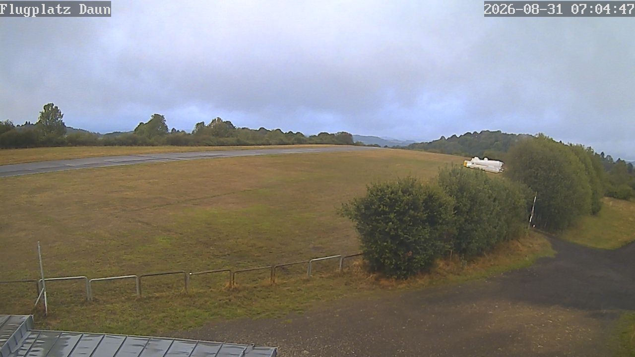 Archiv Foto Webcam Daun - Flugplatz