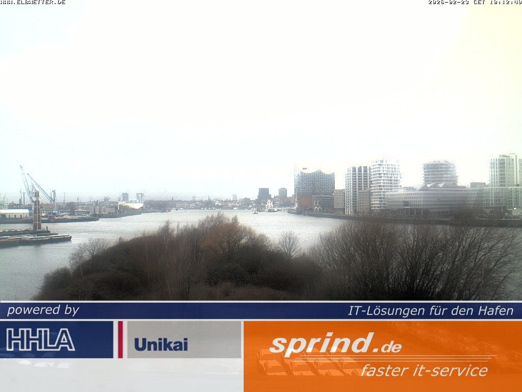 Archived image Webcam Hamburg Cruise Center