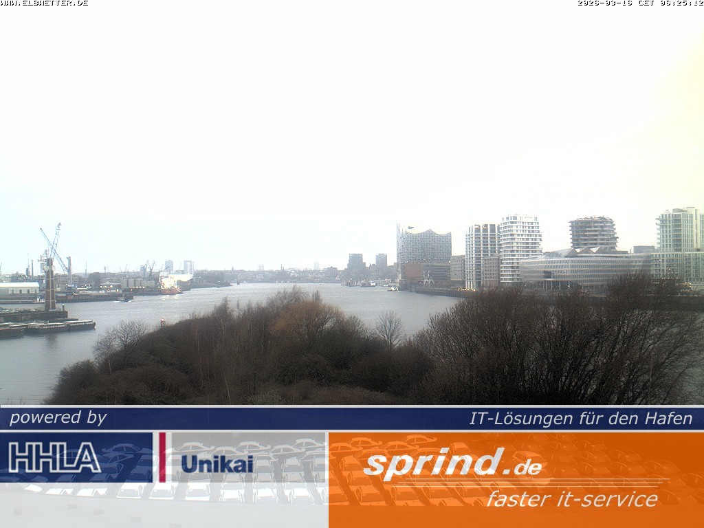 Archived image Webcam Hamburg Cruise Center