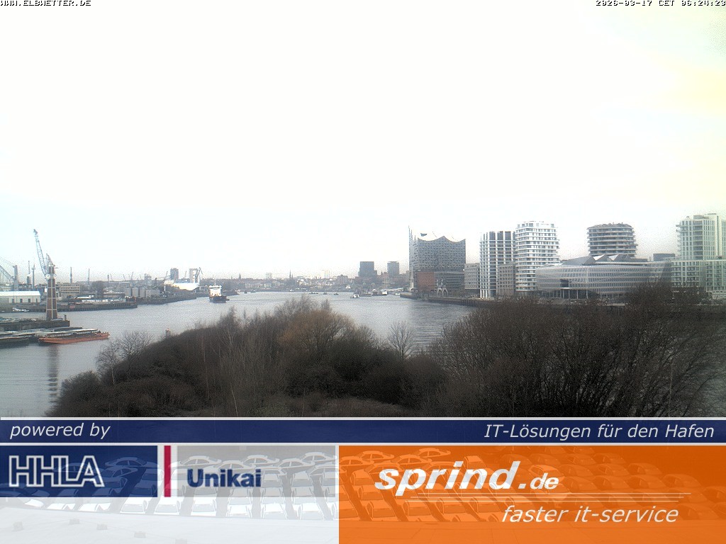 Archived image Webcam Hamburg Cruise Center