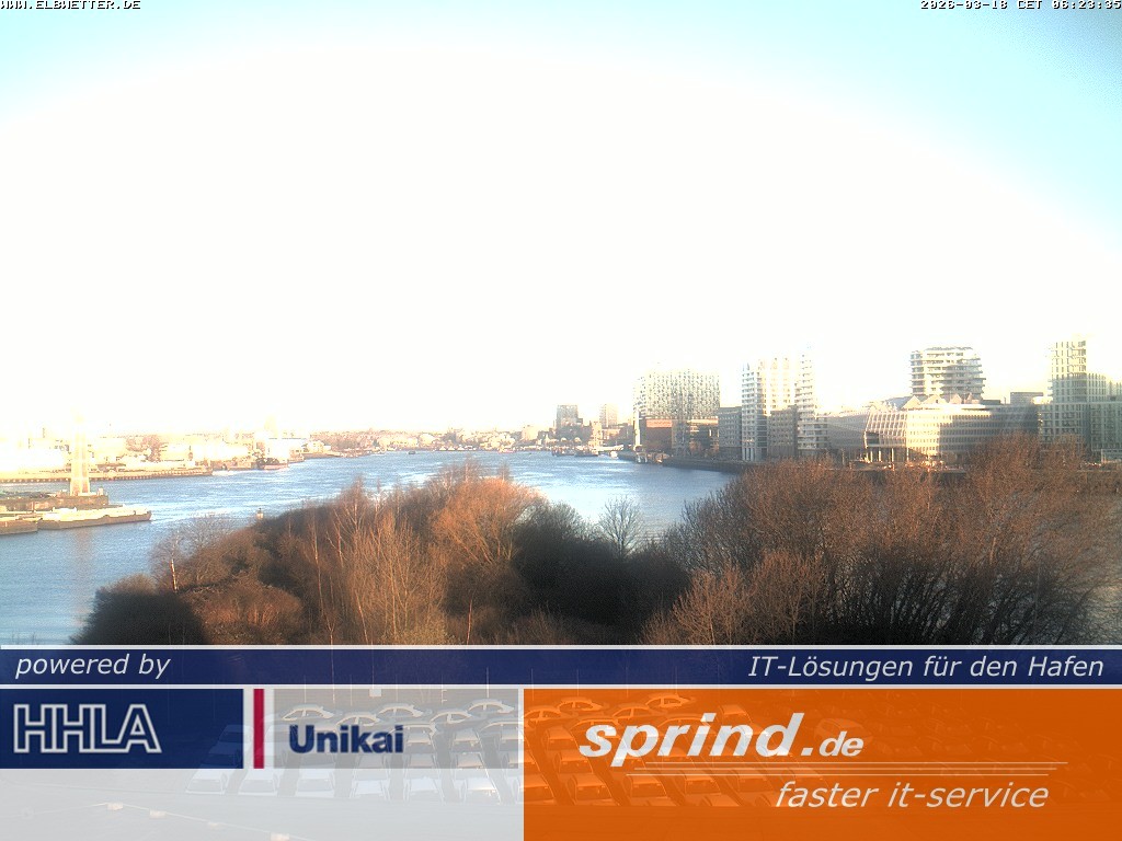 Archived image Webcam Hamburg Cruise Center