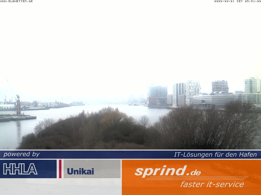 Archived image Webcam Hamburg Cruise Center