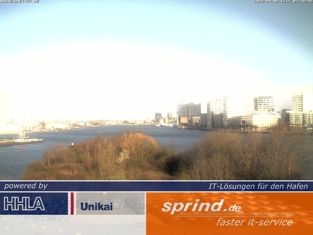 Archived image Webcam Hamburg Cruise Center