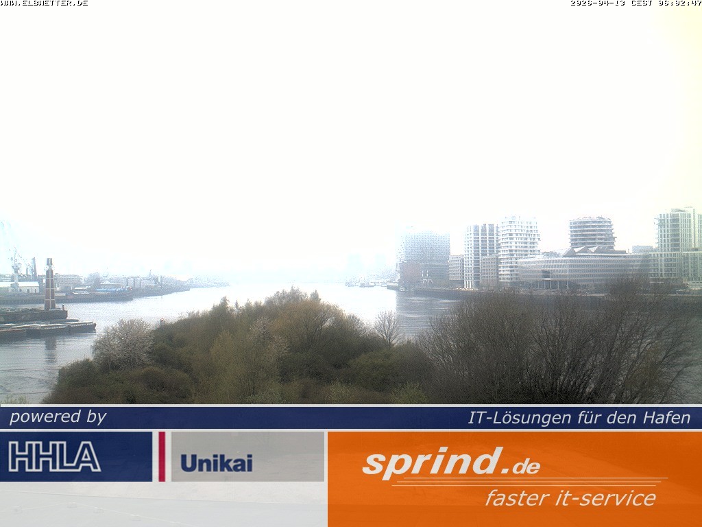 Archived image Webcam Hamburg Cruise Center