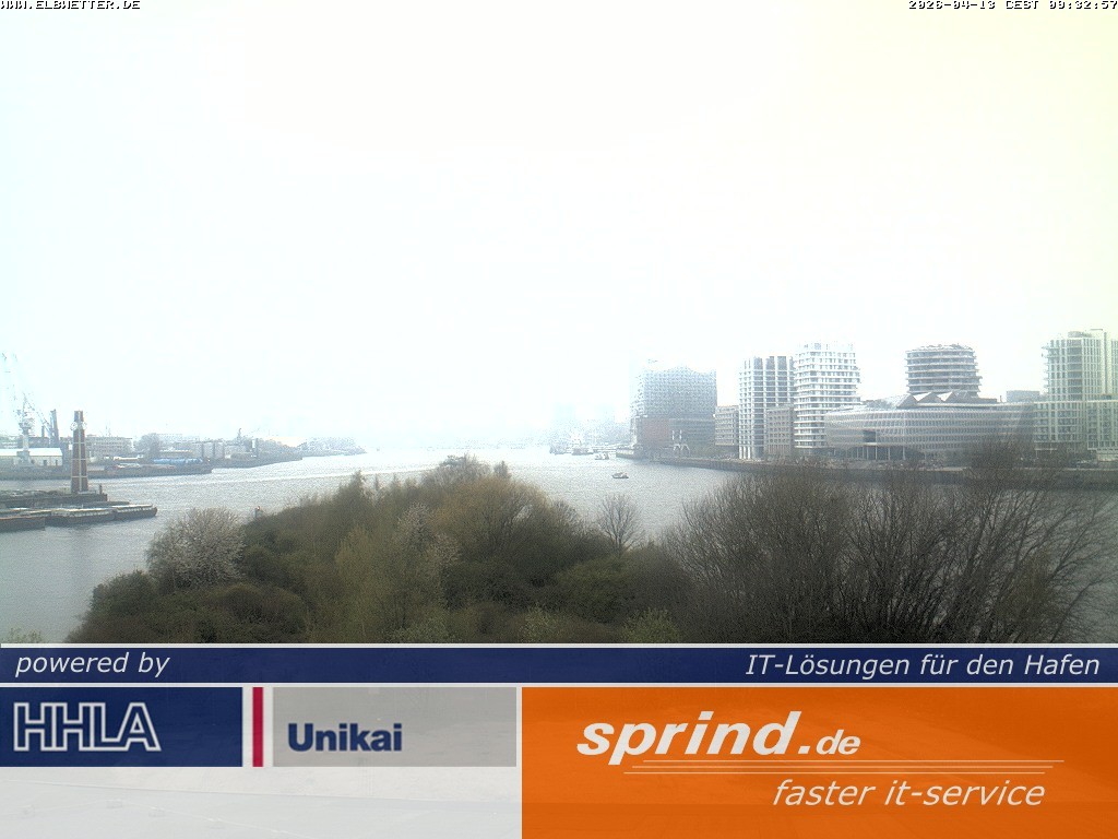 Archived image Webcam Hamburg Cruise Center