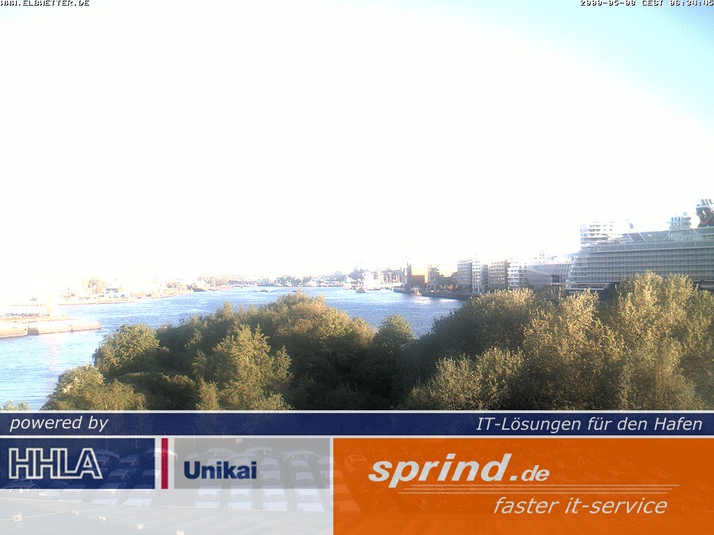 Archived image Webcam Hamburg Cruise Center