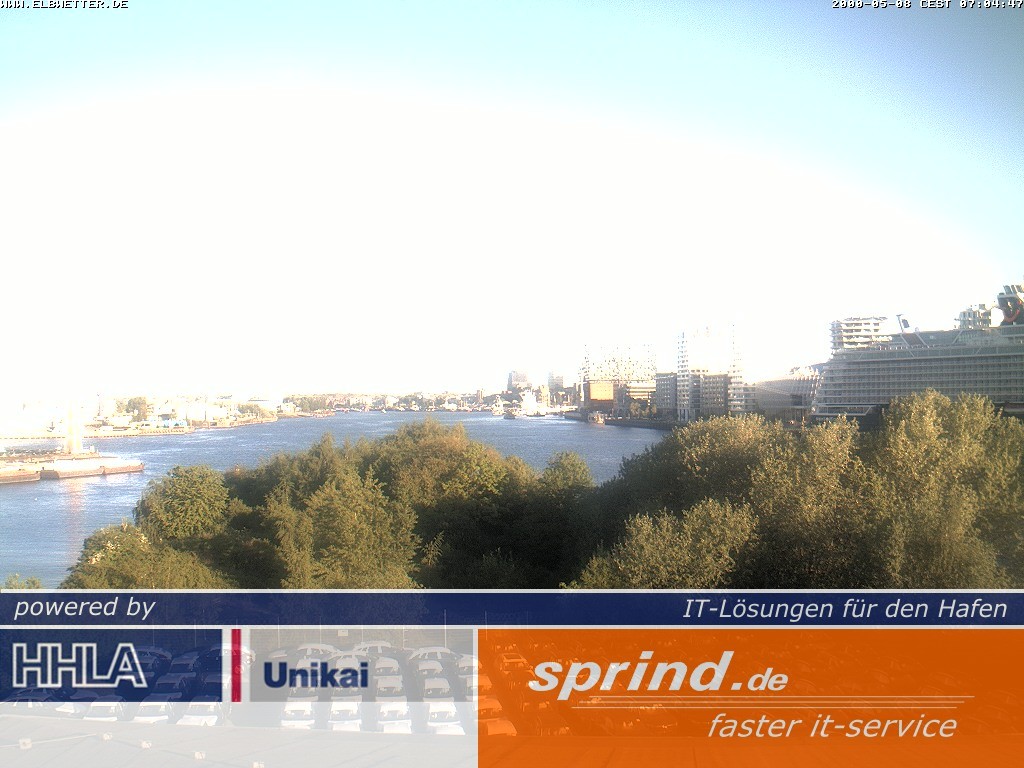Archived image Webcam Hamburg Cruise Center