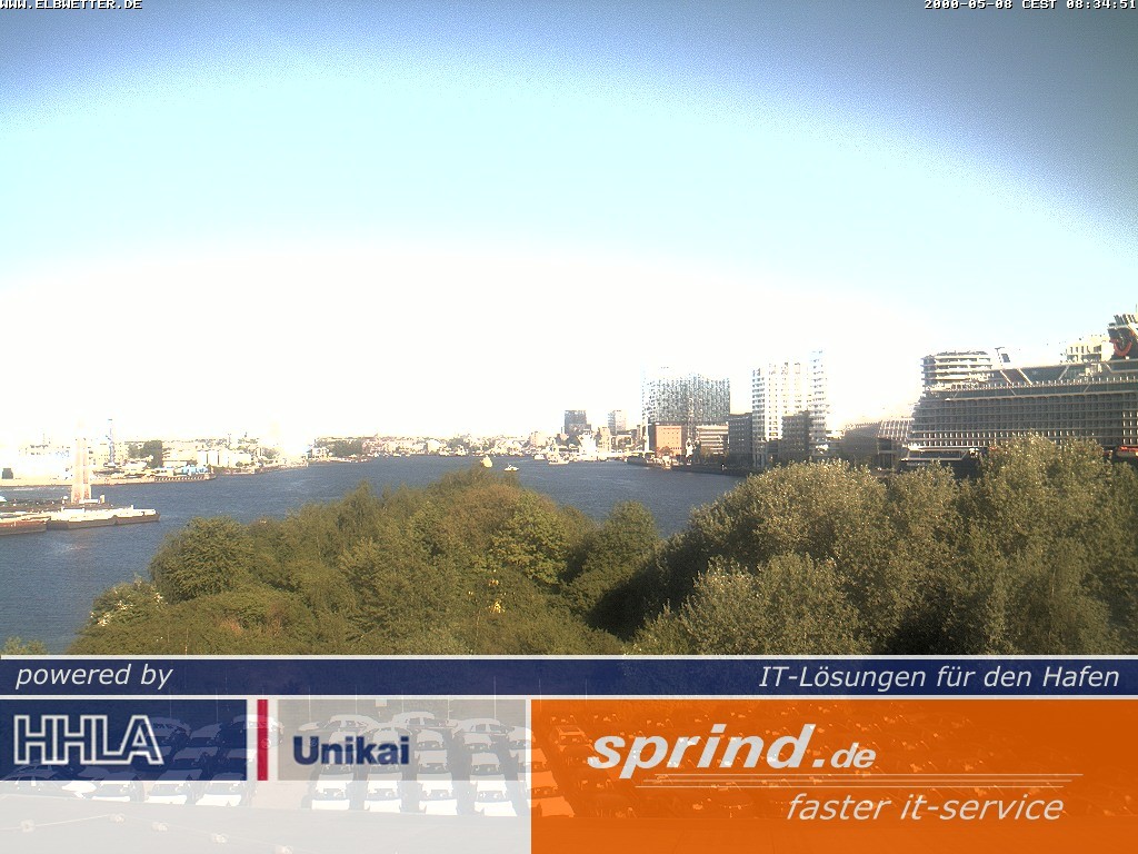 Archived image Webcam Hamburg Cruise Center