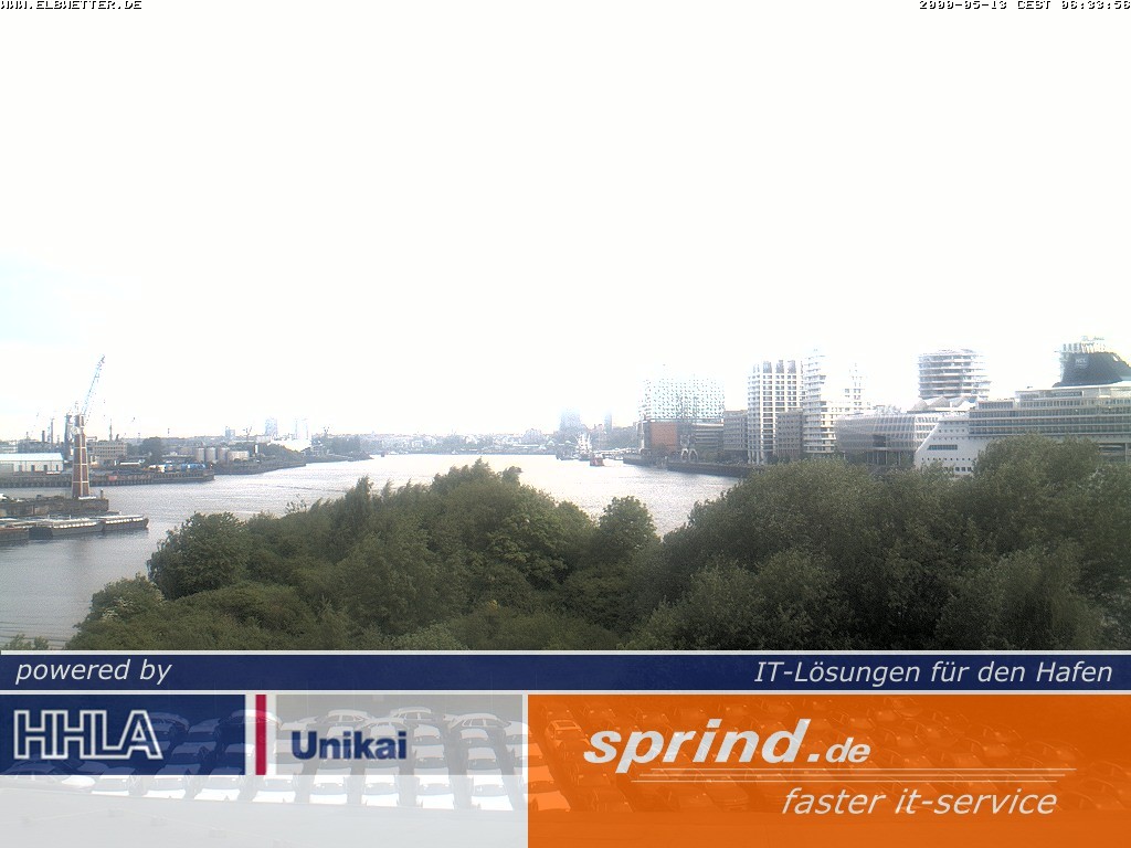 Archived image Webcam Hamburg Cruise Center