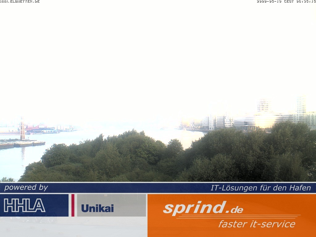 Archived image Webcam Hamburg Cruise Center