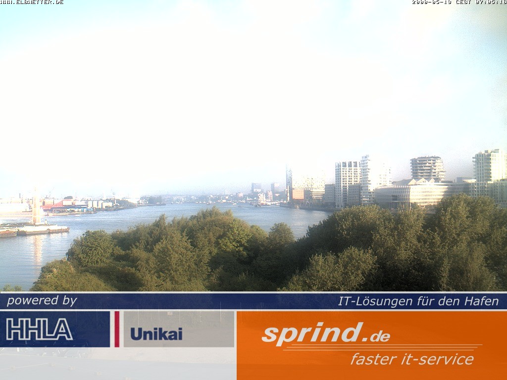 Archived image Webcam Hamburg Cruise Center