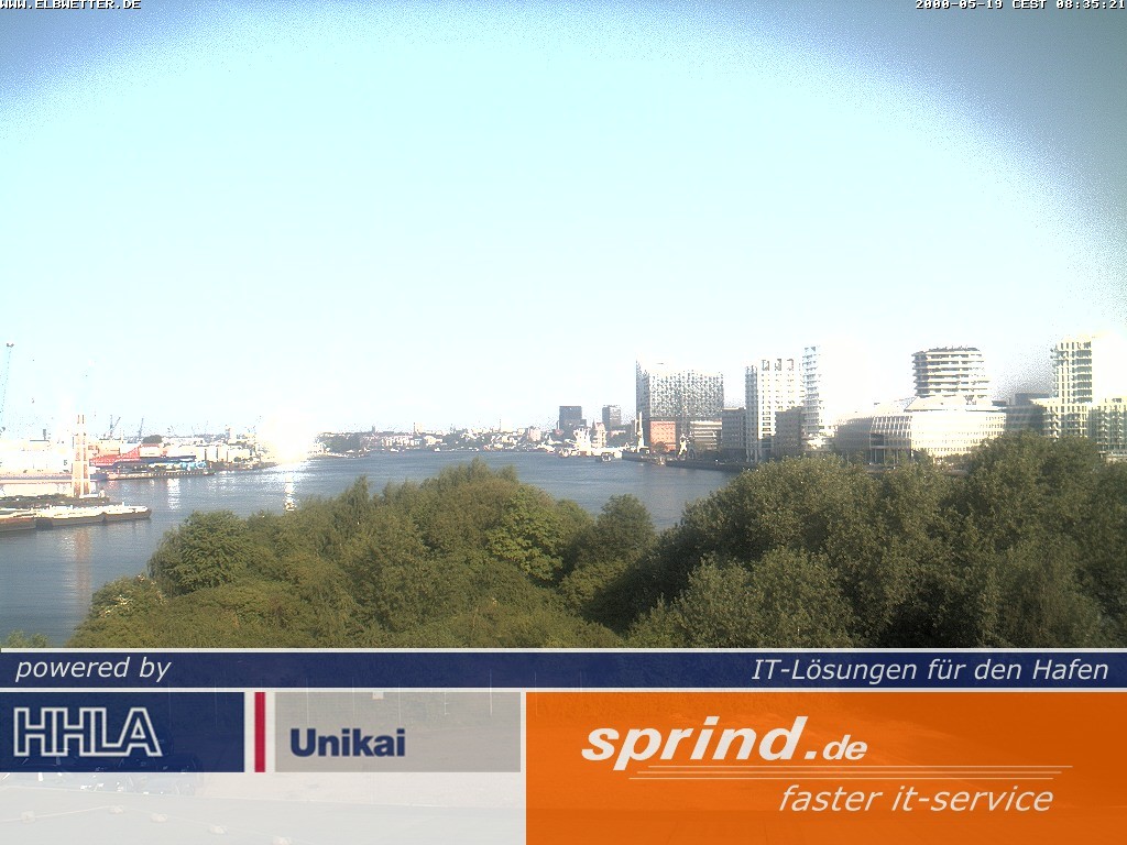 Archived image Webcam Hamburg Cruise Center
