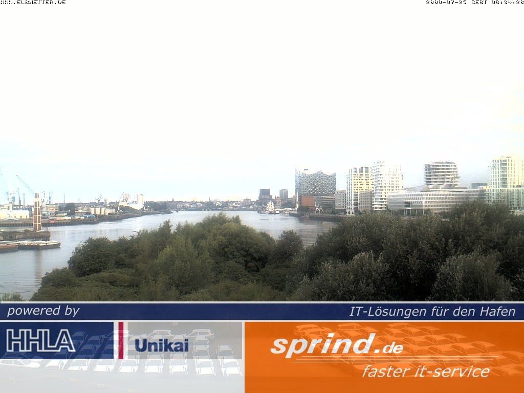 Archived image Webcam Hamburg Cruise Center