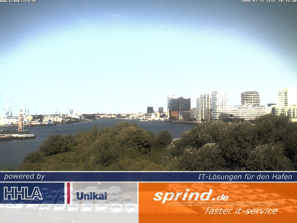 Archived image Webcam Hamburg Cruise Center