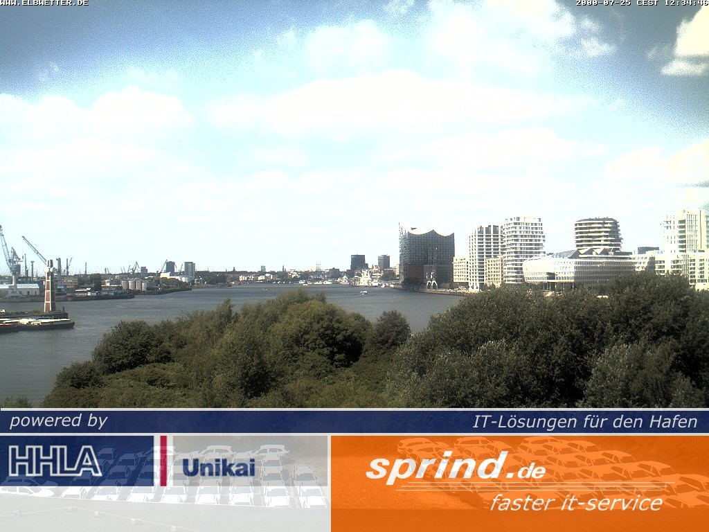 Archived image Webcam Hamburg Cruise Center