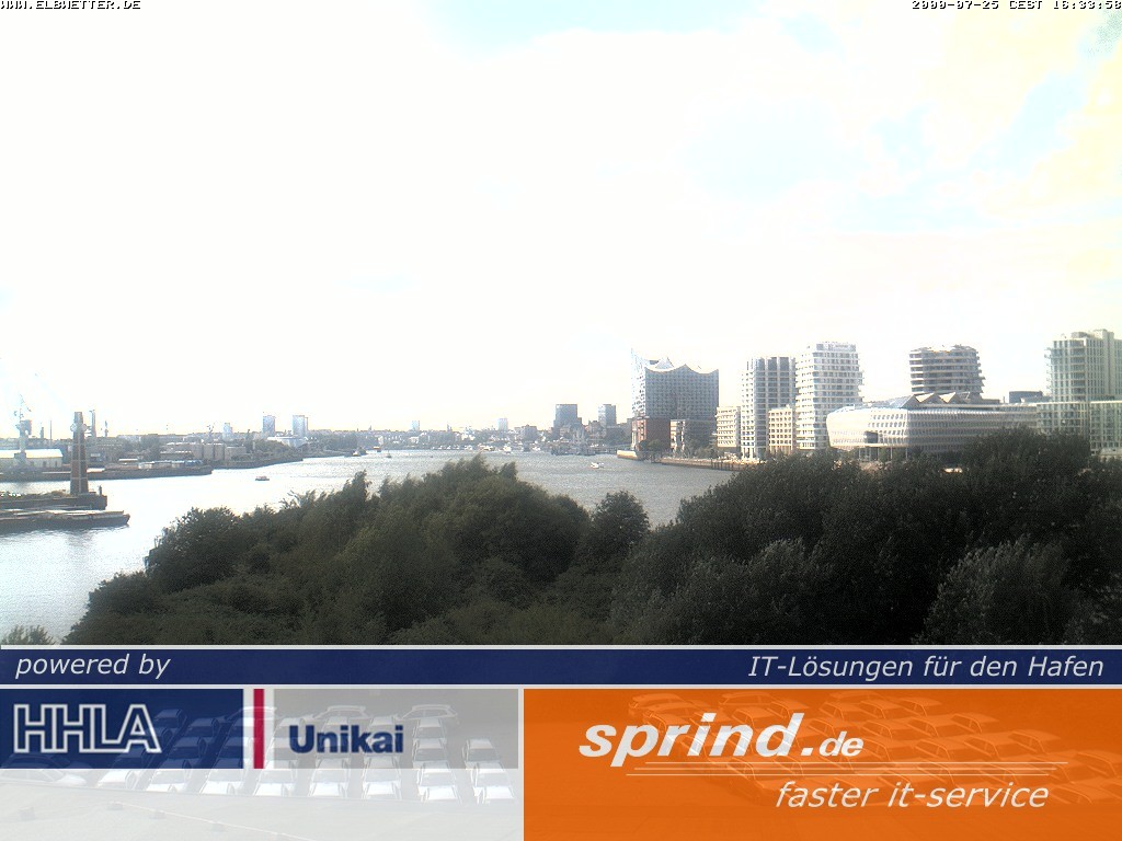 Archived image Webcam Hamburg Cruise Center