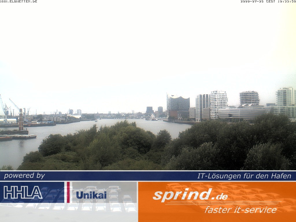Archived image Webcam Hamburg Cruise Center