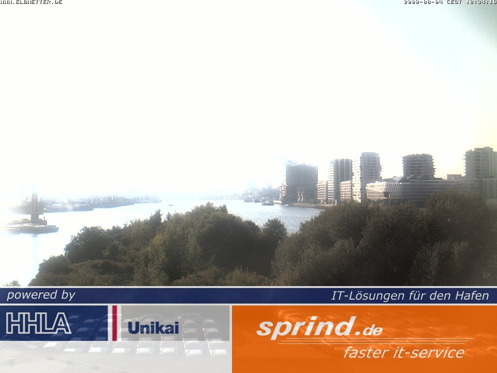 Archived image Webcam Hamburg Cruise Center