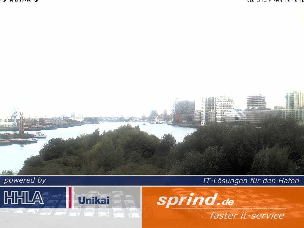Archived image Webcam Hamburg Cruise Center