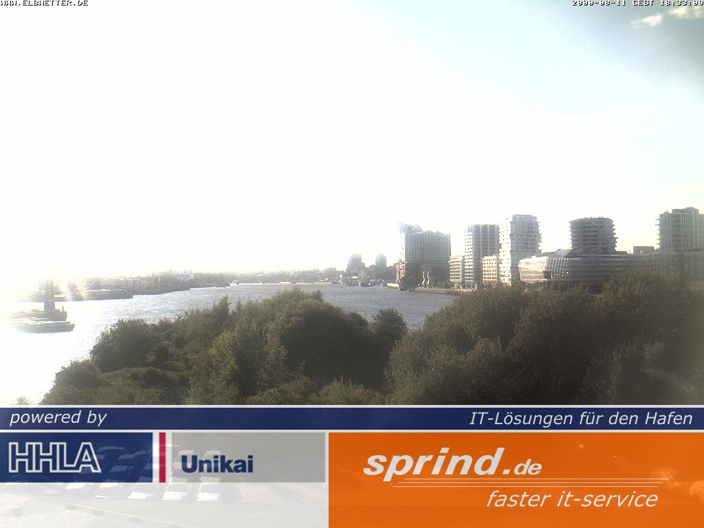 Archived image Webcam Hamburg Cruise Center