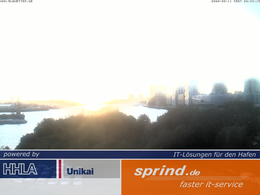 Archived image Webcam Hamburg Cruise Center