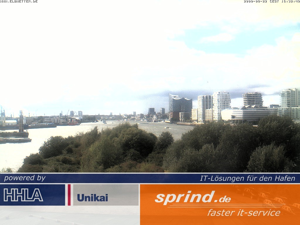 Archived image Webcam Hamburg Cruise Center