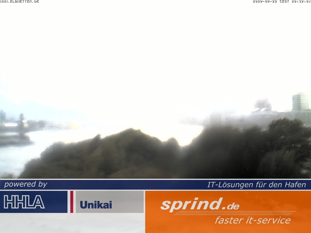 Archived image Webcam Hamburg Cruise Center